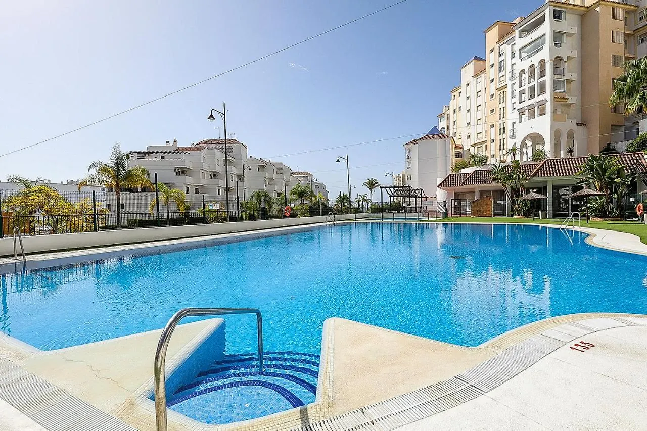 Real Sofia Puerto Estepona 0*,